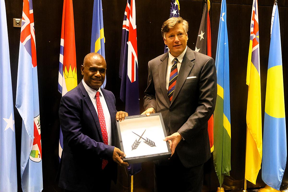 Prime Minister Manele Participates in U.S.–Pacific Islands Roundtable Discussion